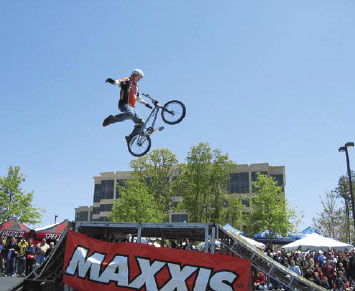 ������ Maxxis